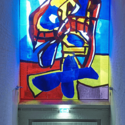 Glasappliqué 'Kruisiging' Antonio Saura