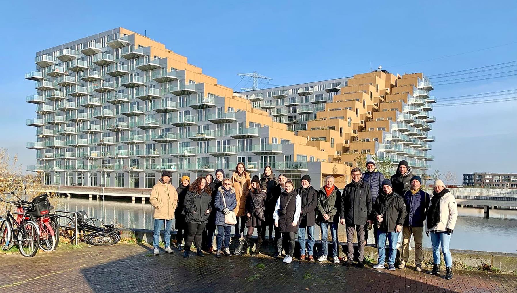 architour groep bij het Sluishuis