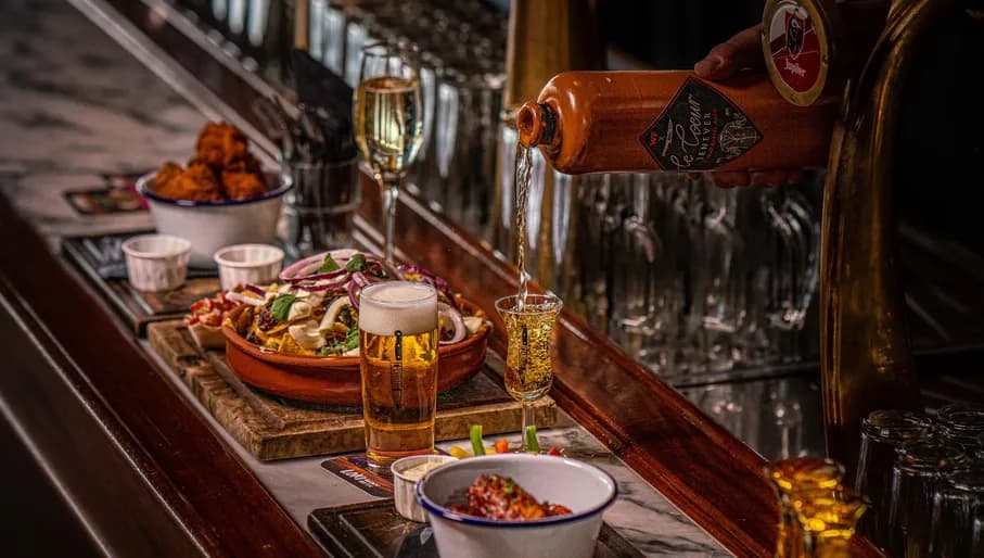 Cannibale Royale food and drinks