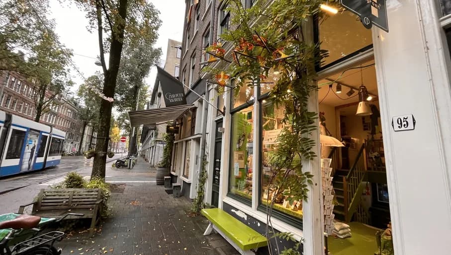 Dubbelgroen store exterior.