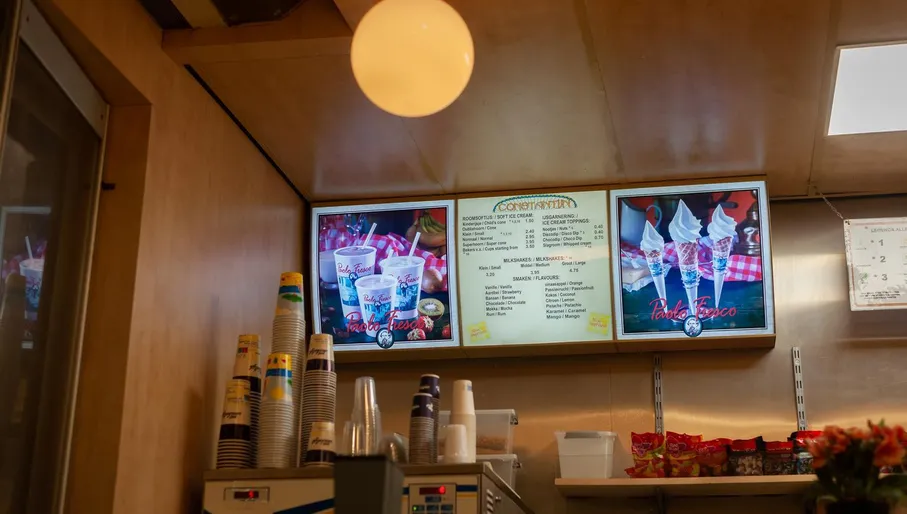 Ice cream at Snackbar Constantijn