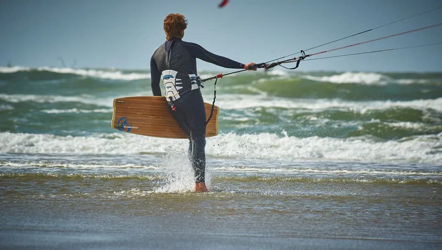 Wind-surfer at Wijk aan Zee