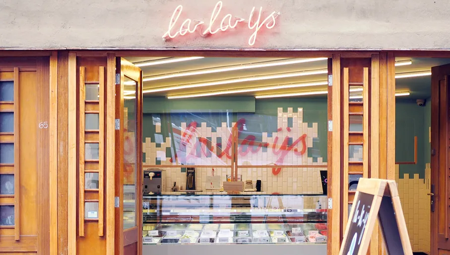 Lala Ijs ice cream shop exterior