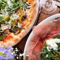 Renato's Pizzeria restaurant pizza