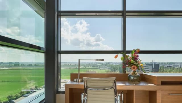 Hotel room interior of Hyatt Place Amsterdam Airport