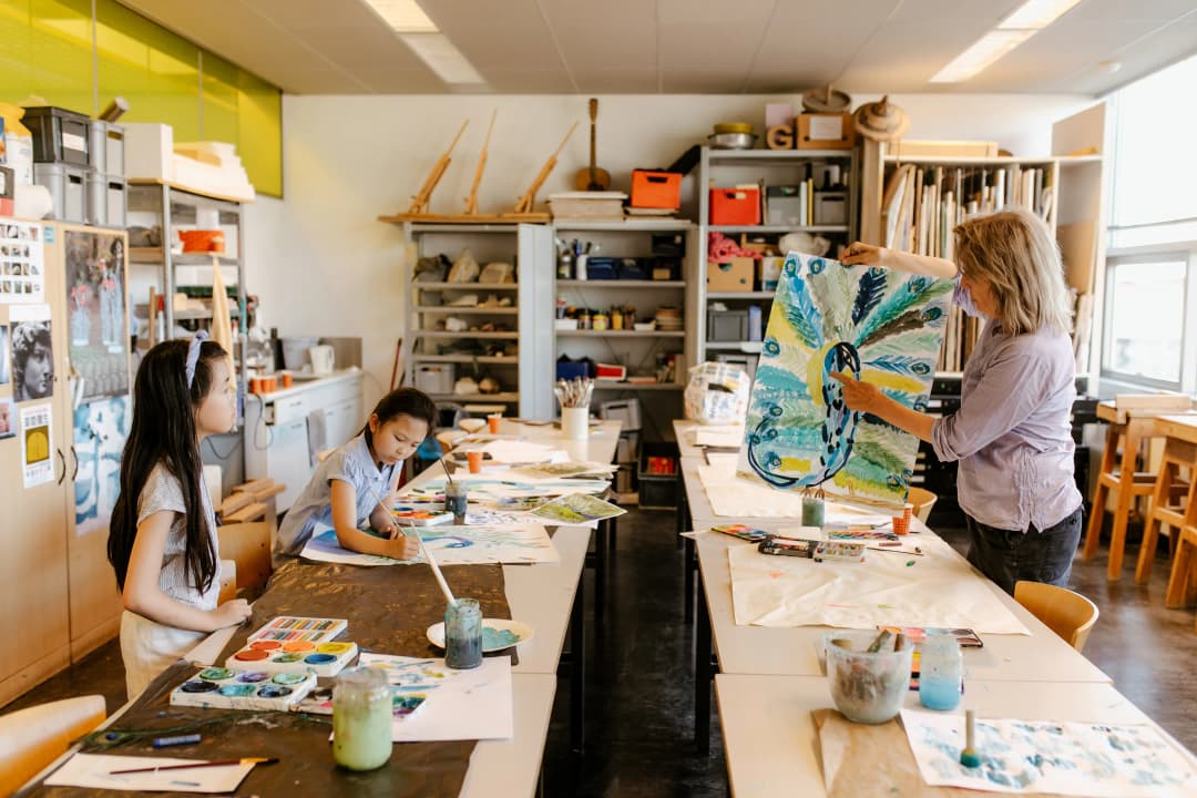 Kids painting at Platform C