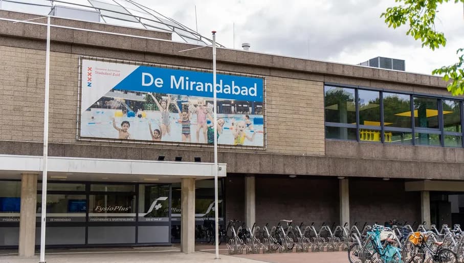 Mirandabad, swimming pool exterior, Rivierenbuurt