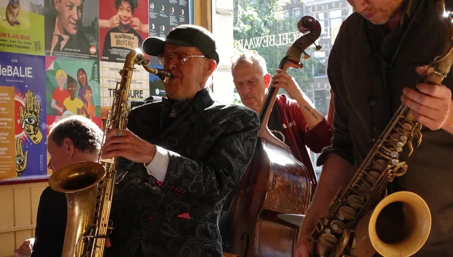 Café de Engelbewaarder live jazz music performance