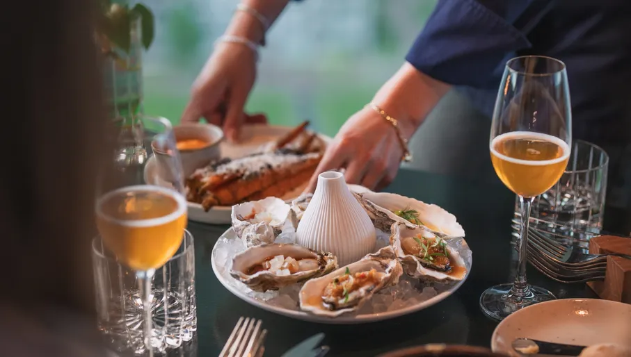 Moon restaurant waiter serving food & drinks
