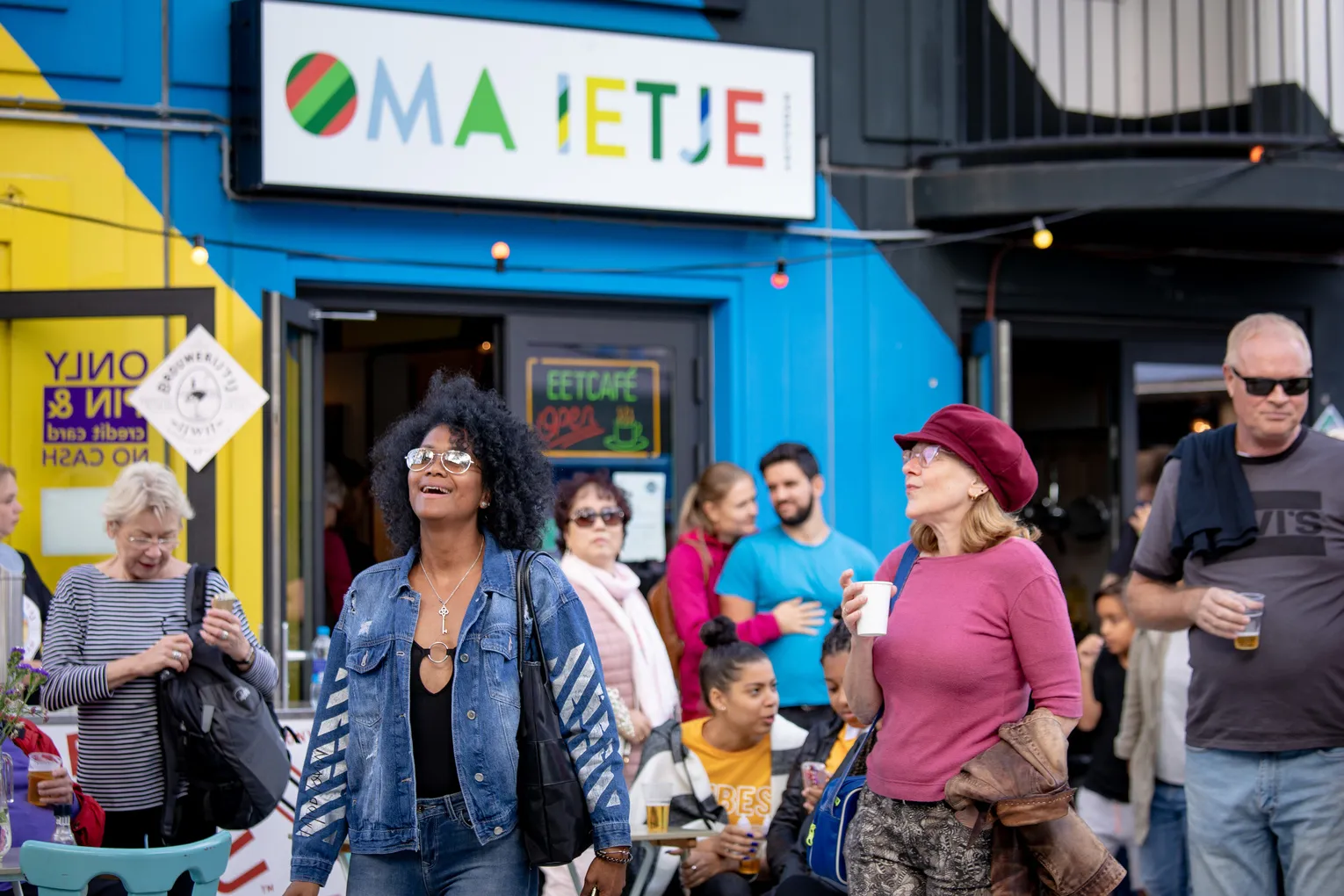 Oma Ietje's Birthday Bash
People having a good time at the Oma Ietje event