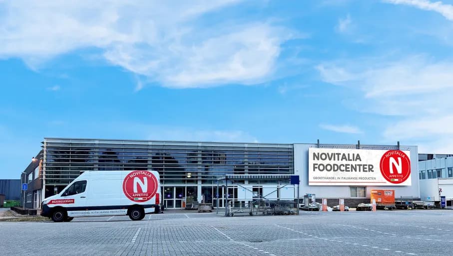 Novitalia Italian food center exterior