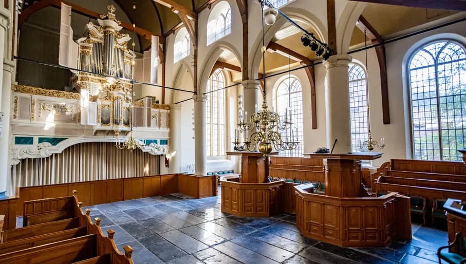Waalse Kerk interior