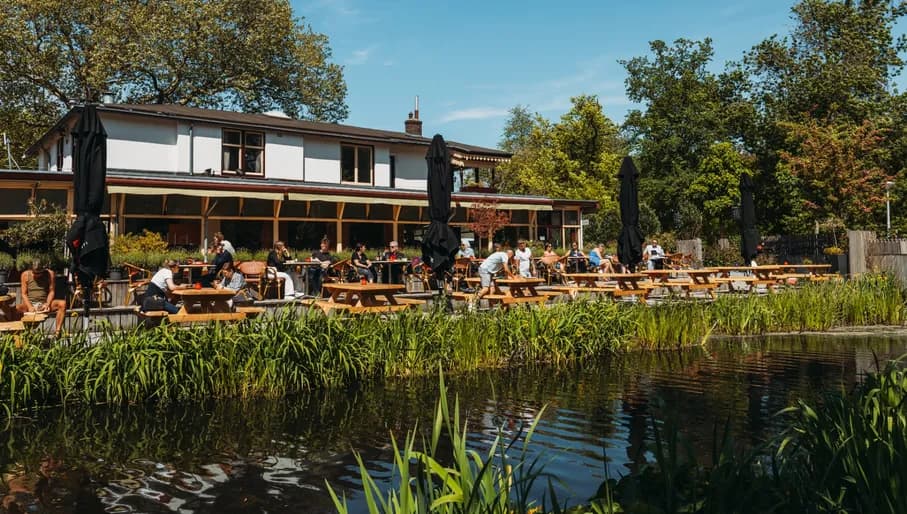 Groot Melkhuis café-restaurant terrace