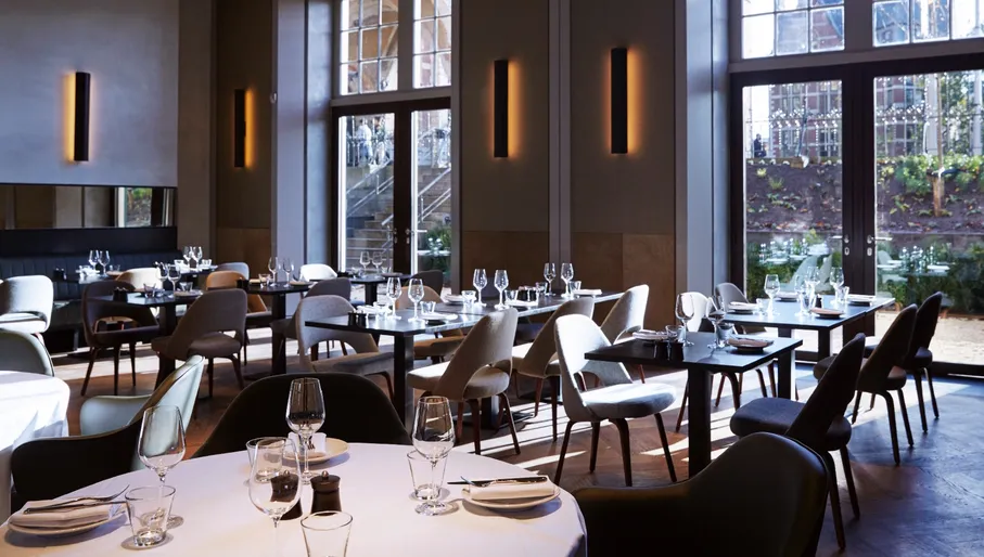 RIJKS restaurant interior