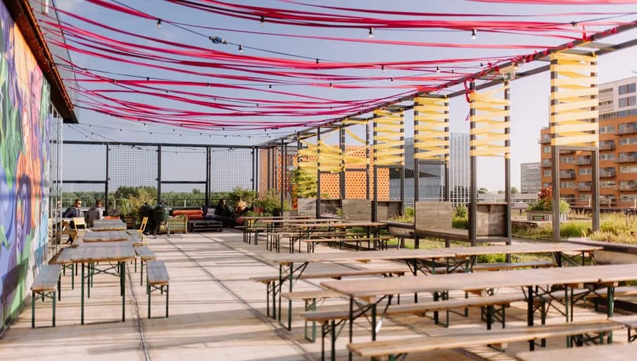 Bar Bistro Bureau rooftop terrace