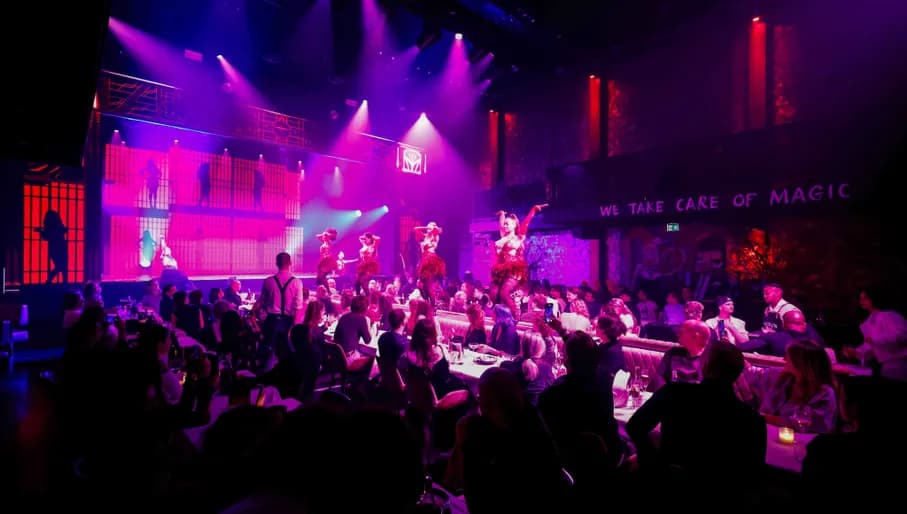 Chèri Chèri drag show at The Harbour Club