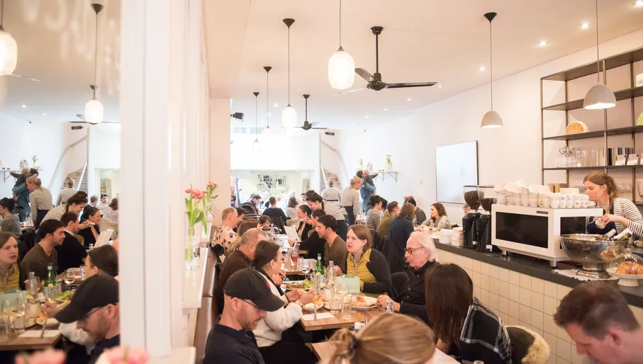 Kessens Amsterdam, interior chocolate milk chocolademelk, winter