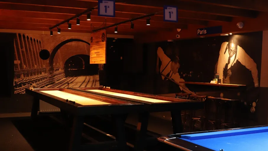 Final Touch pool café interior