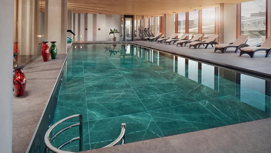 Hotel Jakarta indoor pool and spa