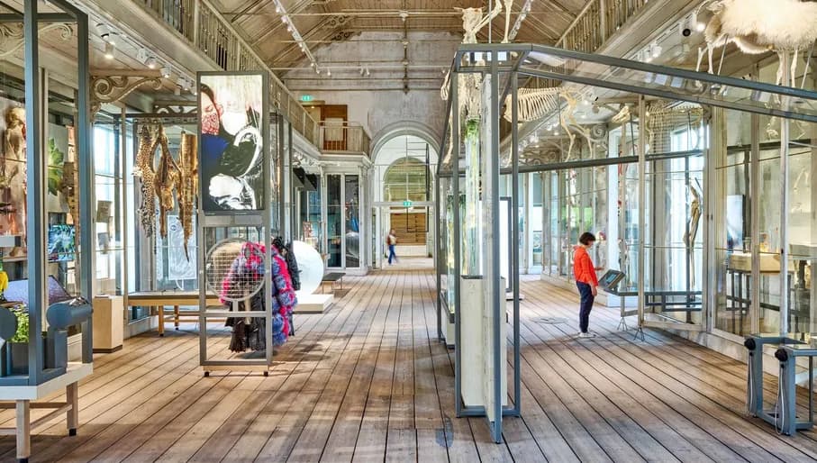 Het Groote Museum at ARTIS Zoo