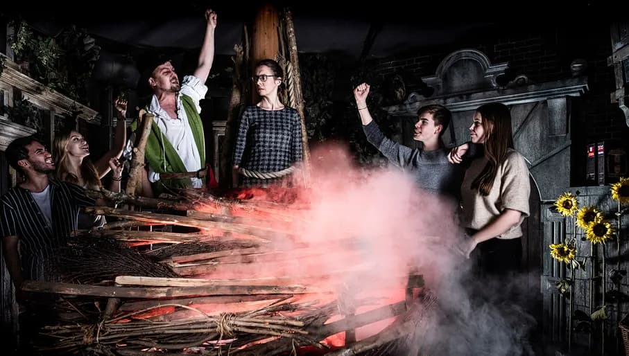 The Amsterdam Dungeon people posing with the collection