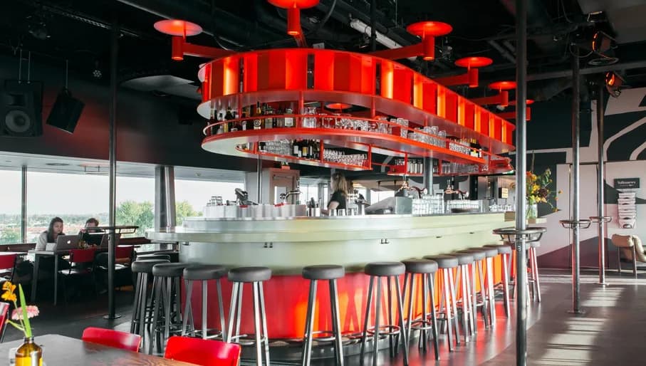 The rooftop bar at Canvas on the 7th floor at Volkshotel.