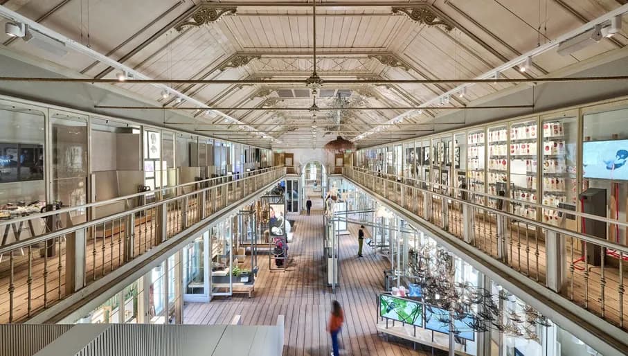 Het Groote Museum at ARTIS Zoo