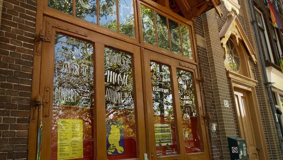 Colourful exterior of Teatro Munganga childrens theatre
