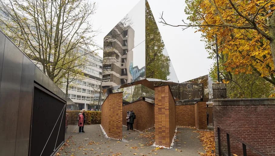 The National Holocaust Namenmonument at Wibautstraat, Joods Cultureel Kwartier.