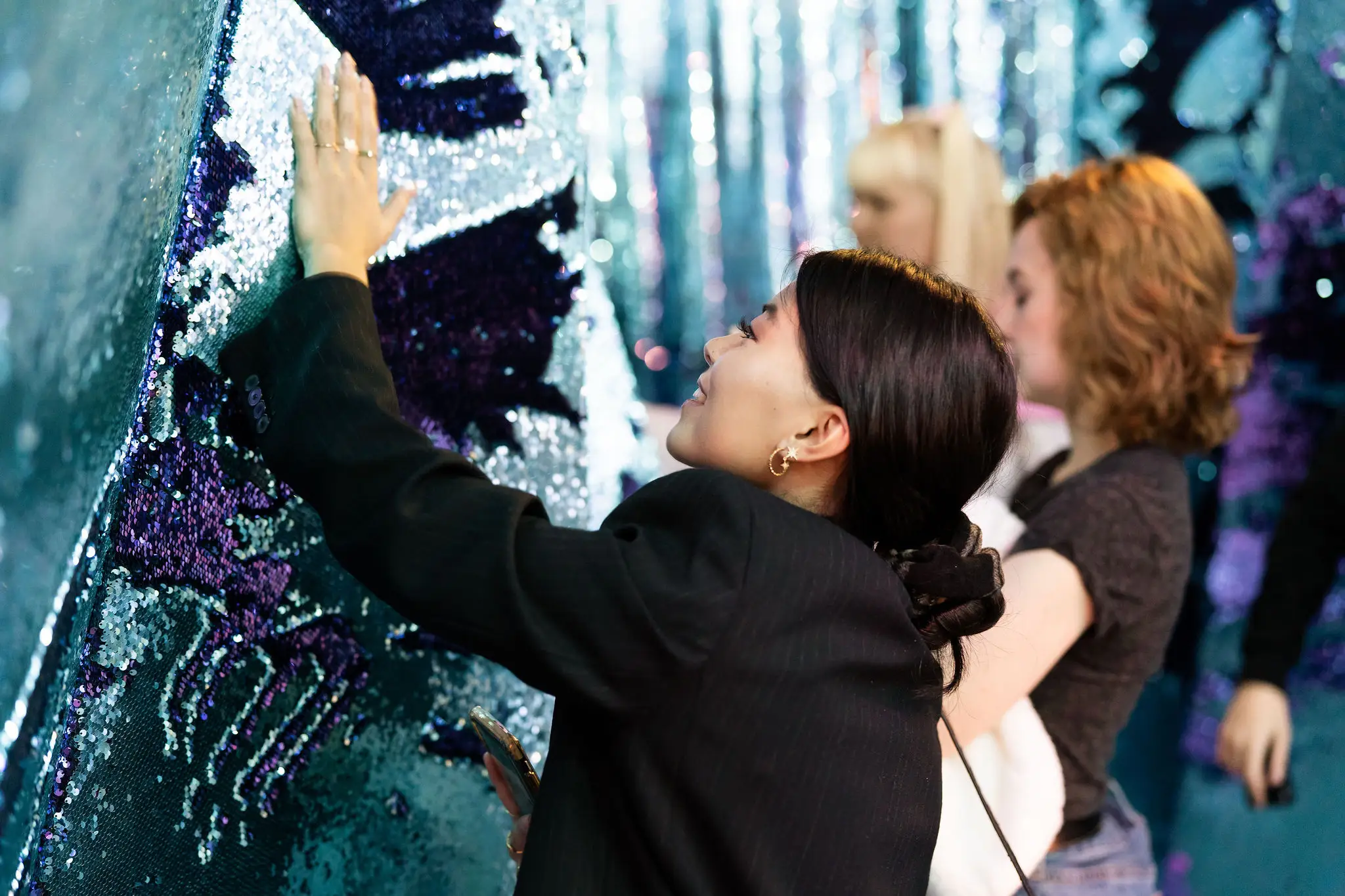 Glitter Walls
