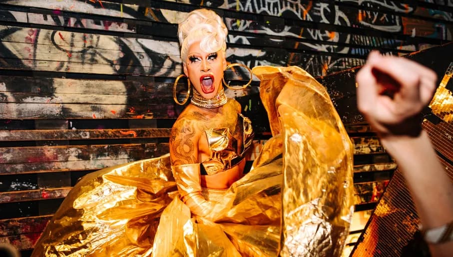 Club NYX drag queen