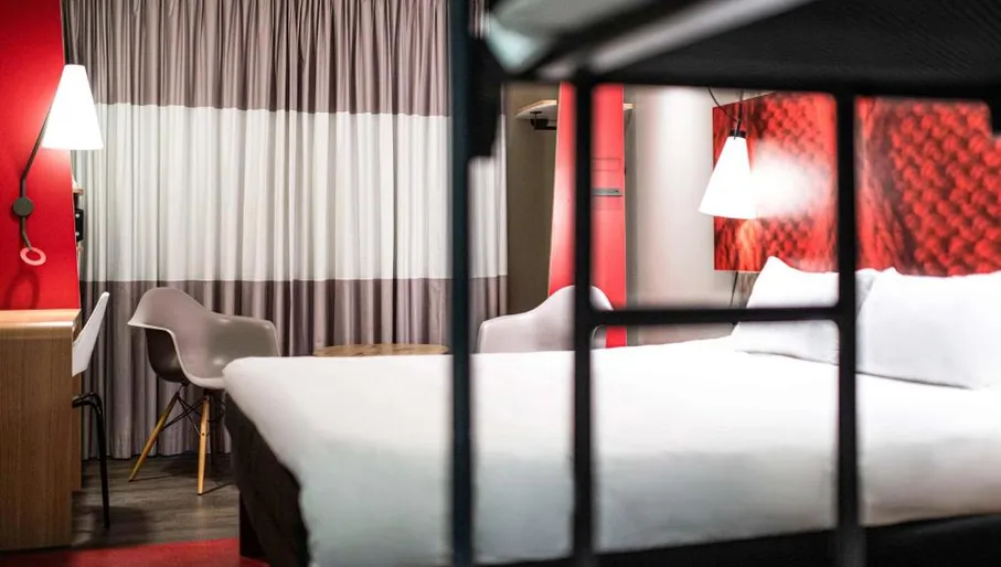 Bedroom at IBIS hotel amsterdam centre