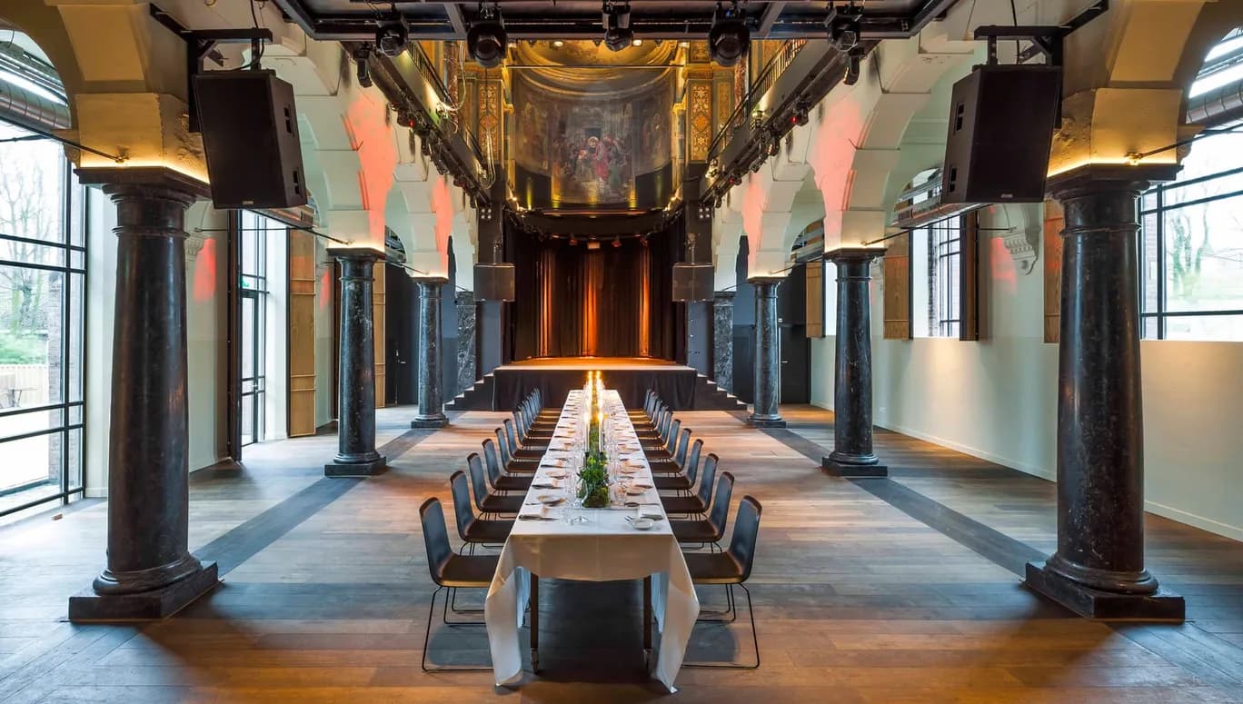 Interior of chapel meeting room in Hotel Arena