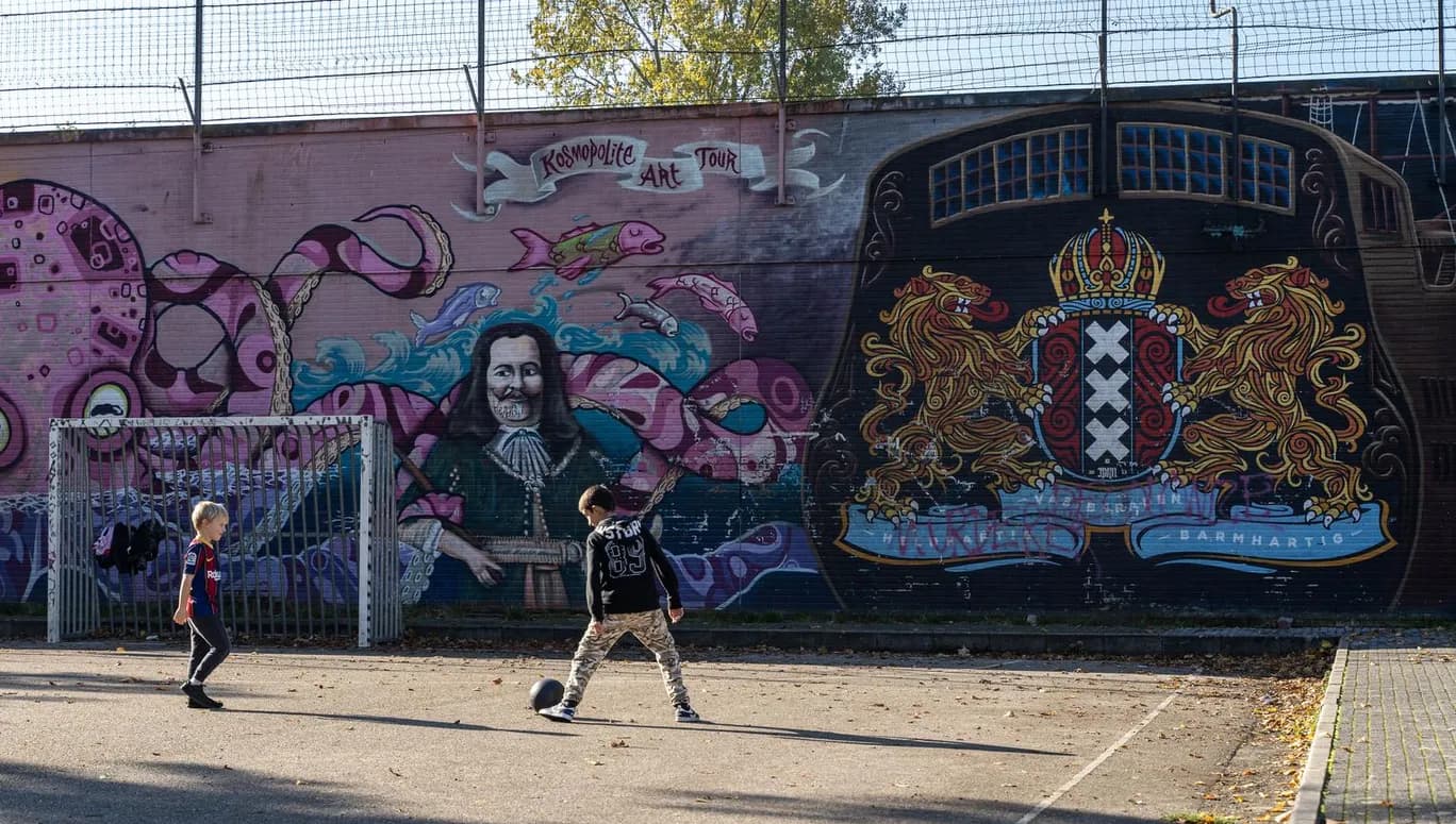 Kids playing football in Rembrandtpark