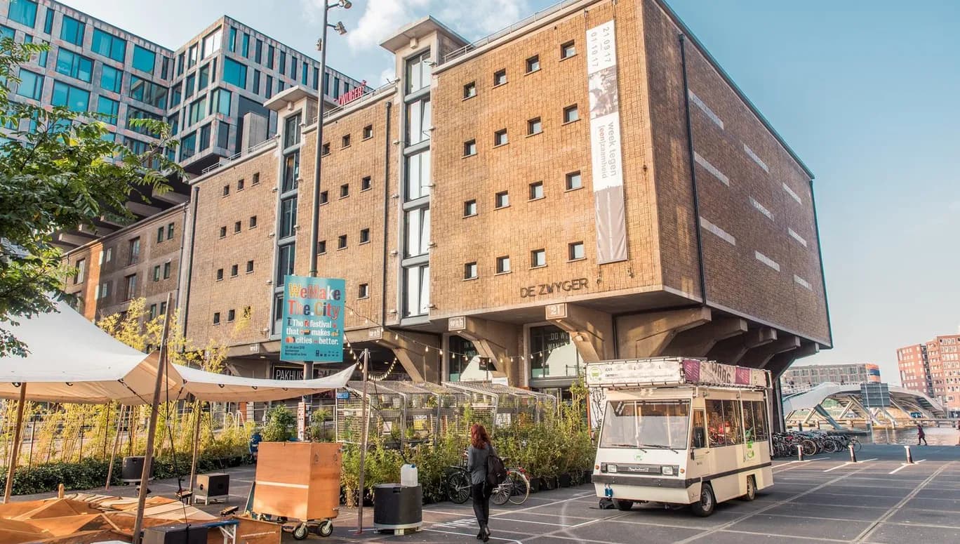 Pakhuis de Zwijger Outside