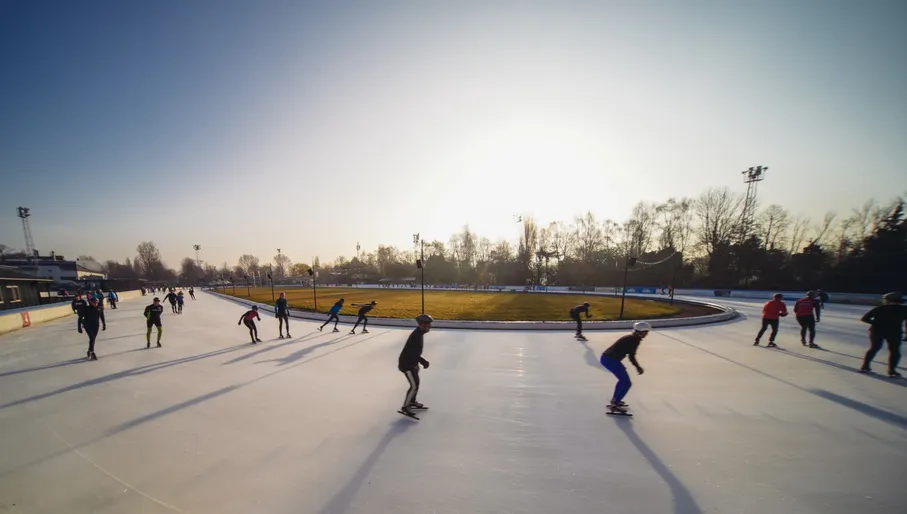 Jaap Eden Baan people ice skating