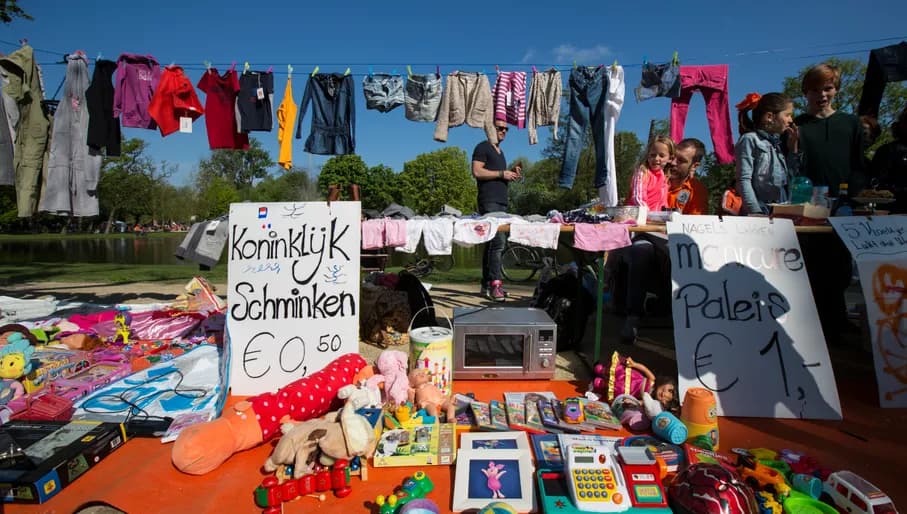 First King's Day. Hundreds of thousands celebrate the festival in the capital of the Netherlands.