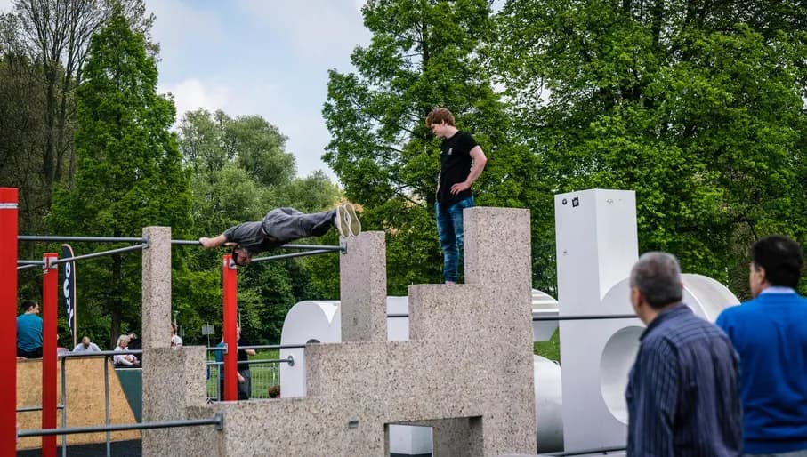 24h Nieuw West 2017 Freerunning calisthentics park