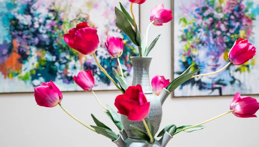 Flower art in the Flower Art Museum Aalsmeer.