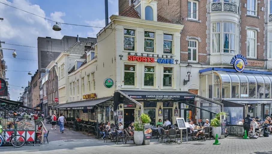 Satellite Sportscafé exterior and terrace by day