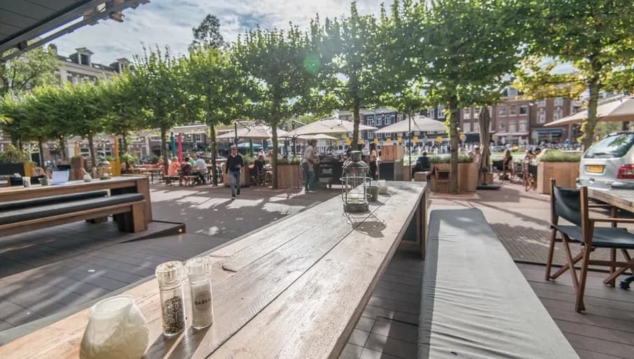 De Tulp terrace at Marie Heinekenplein